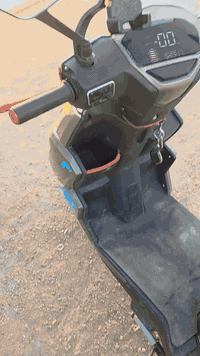 السلام عليكم ورحمة الله وبركاته  عيوني  دراجة شحن  اللبيع نوع سكنس موديل25بالكامل رياضي  فول فول مواصفات  بصنه 2سويج2 كرت2 سعر خاص   الاستفسار  على هذه  رقم***********
