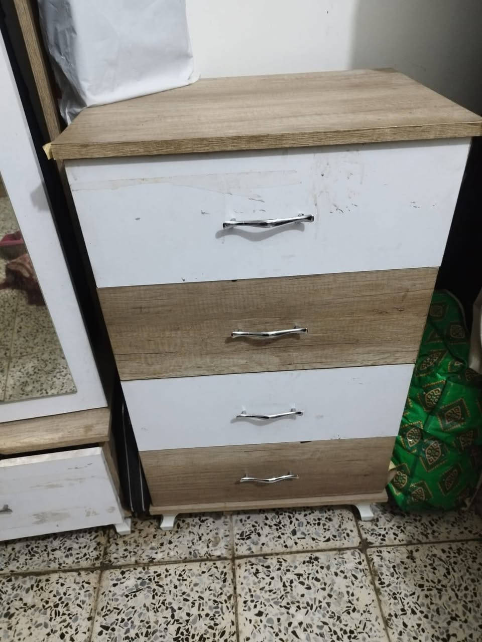 300 غرفه تركي كامله نظيفه


**إذا كنت صاحب هذا الإعلان وتريد حذفه لأي سبب، رجاءا أرسل رسالة إلى الدعم الفني**