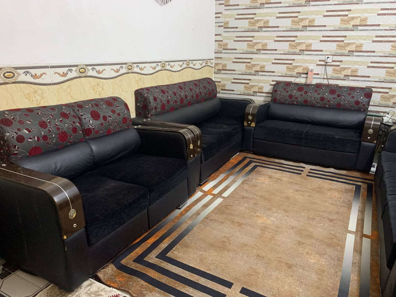 تخم قنفات للبيع    أربع قطع وحده من القطع لكبار بيه ضرر بسيط   سعر ١٢٠ وبي مجال شراي يدلل    عنواني بزراعي مقابل قرية الغدير شارع صب     شراي يجي خاص انطي رقم


**إذا كنت صاحب هذا الإعلان وتريد حذفه لأي سبب، رجاءا أرسل رسالة إلى الدعم الفني**