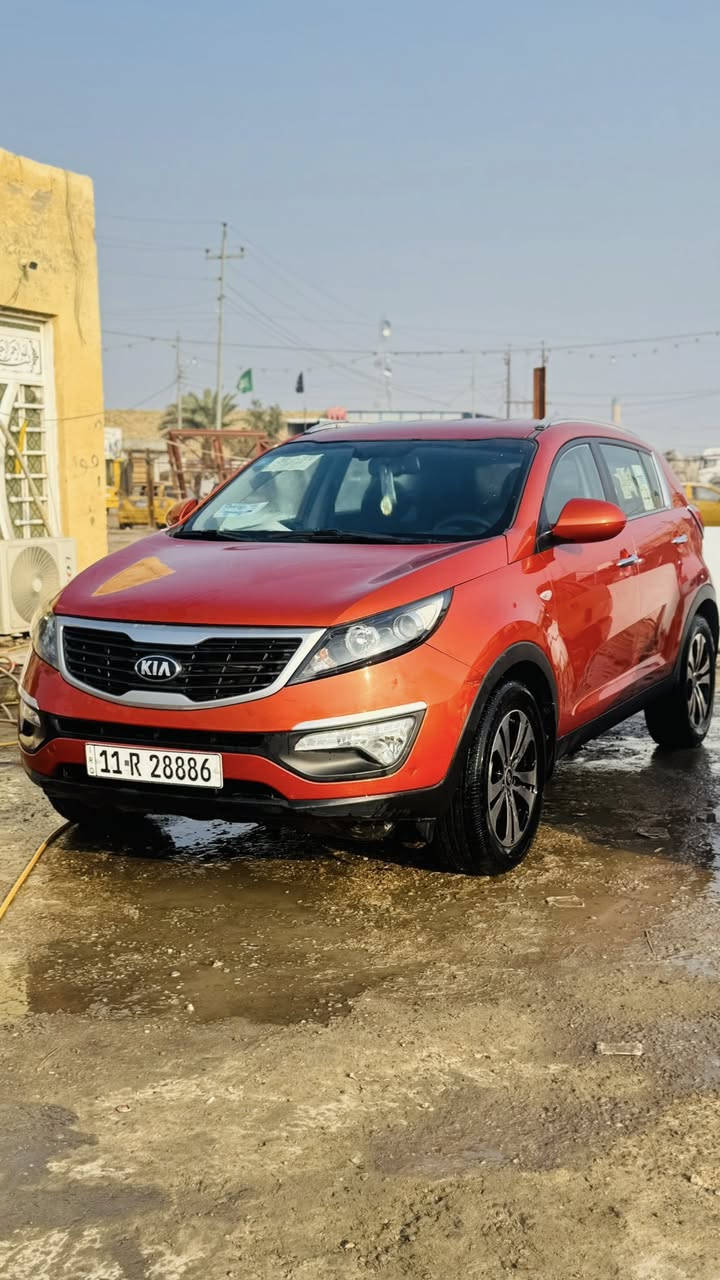 لام عليكم سياره سبورتج خليجي مكينه دوش 2000 سياره موديل 2014 سياره تبريد تدفه سياره كفاله عامه بيه بس باردات فقط وتقسيم سياره جديده مال جناي جاهزه السعر137وبيه مجال قليل الستفسار انتصل (***********)
