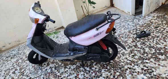 السلام عليكم دراجه ماكس قجمه للبيع الدراجه خير من الله مكينه بلادي ممفتوحه  كهربائيات شغاله سلف هندر الدراجه أي نقص مابيه  بس جاملغ امامي بس هاذ النقص  و الصالنصه البلادي مالته موجودهه
سعره450 وبيه مجال 
المكان:بغداد الحريه
الرقم***********
