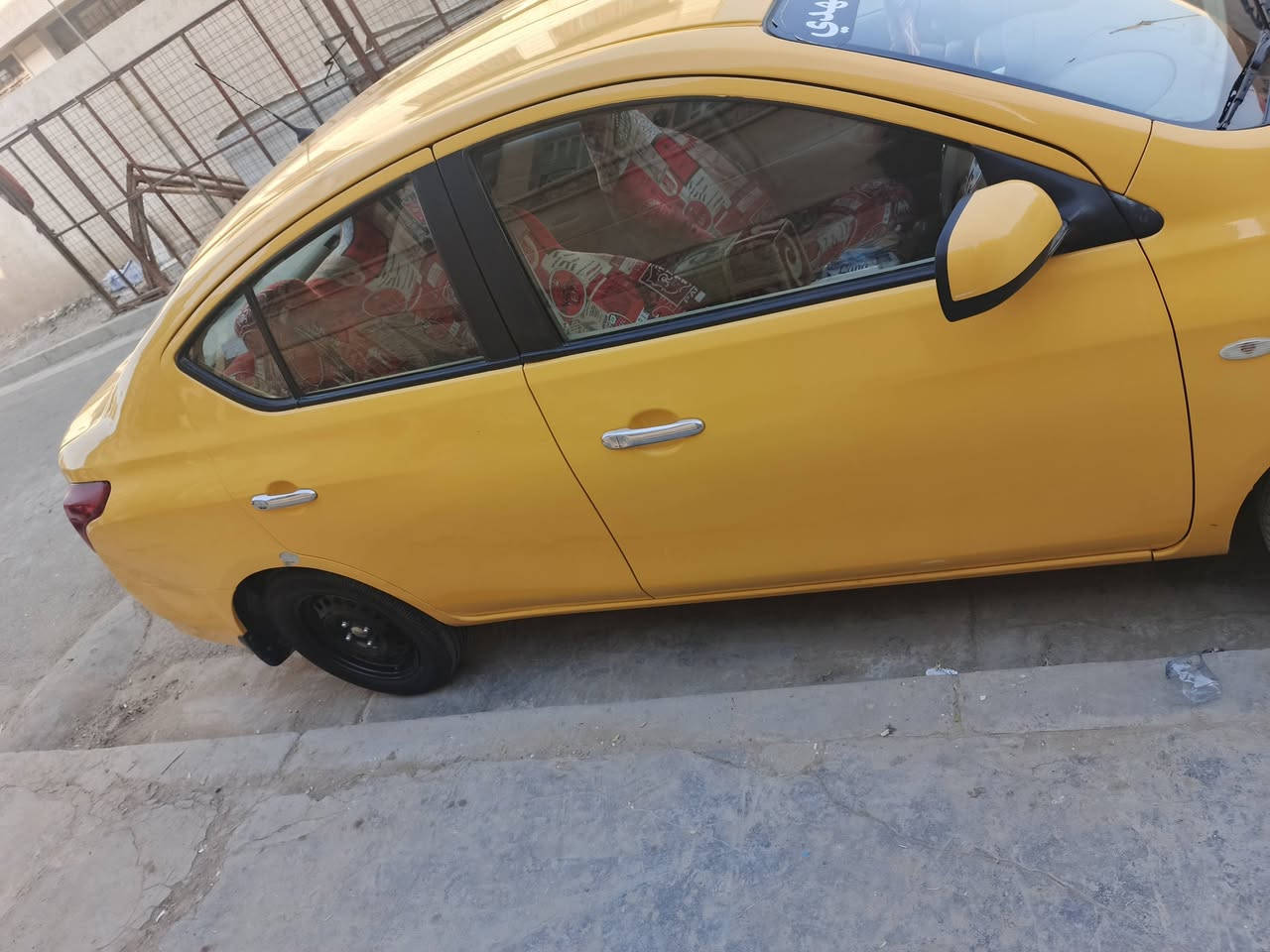 السلام عليكم نيسان صني هندي مديل 2022 نضيفه  ضربته جاملغ خلفي ول صندوك بس كلهن بارد السعر ١٠٠ رقم ***********
