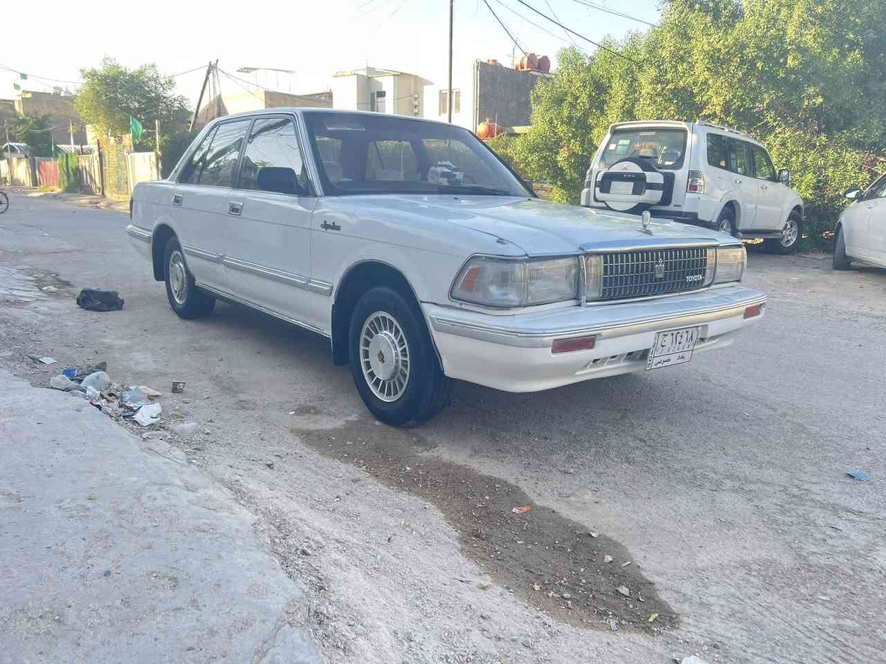 سلام عليكم اسيدان موديل 1988سياره يسره بلاد كير ومكينه ابطه سياره مكفوله من ضربه وتبديل ماعده صبغ مكانت سياره تبريد دفمه شغل تبريد ٢قعتين ثلاجه خلفيه شغله ودخله جديد تخم تاير جديد صدر مامي وخلفي جديد مكينه وكير مكفولته رقم بغداد تحويل مباشره سياره جهزه من كله نقص وين مايعجبك طلع تريد بيه تريك البصره سياره مال جناي وجهزه السعره ٦٠ مكانيّ بغداد بلديات وهذ رقمي ***********
