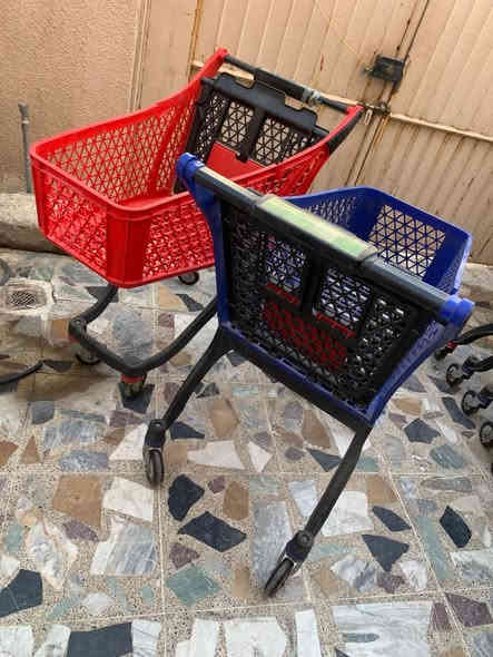 عربانة تسوق تصلح للمولات والماركتات والأسواق ويستخدموها حتى البيوت موجود كمية اليريد جمله او مفرد 
العنوان /  سرجنار شارع ابو سناء مجاور فندق برج الحياة بالضبط للاستفسار الاتصال 
***********
 واتساب ***********
يوجد توصيل كركوك وديالى وبغداد حسب القطعة
