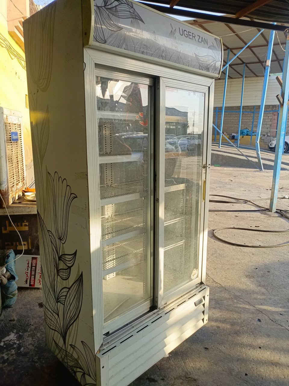 السلام عليكم عارضه بابين جديده فول شغاله السعر 700وبيه مجال الاستفسار خاص او رقم ***********
