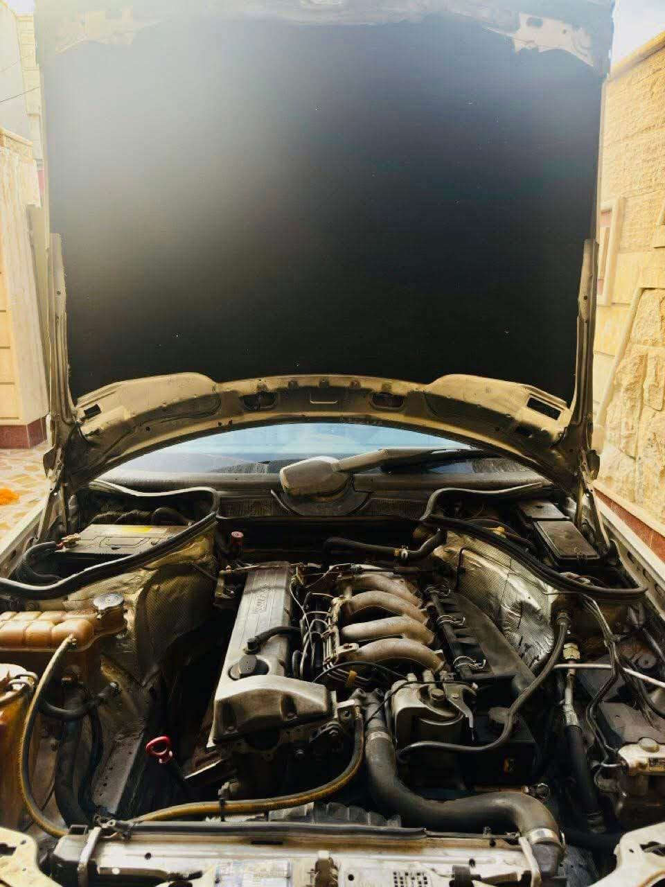 المرسدس ٩٢ كاز حتى بالسنويه ديزل تبريد شغال حداديه اماميه وخلفيه مبدله جدد ***********
رقم نينوى انكليزي ب اسمي بغداد, العراق
