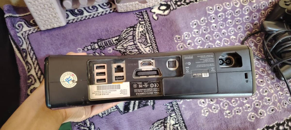 Xbox 360 للبيع كامل ملحقات مستخدم قليل جدا نضيف السعر خاص


**إذا كنت صاحب هذا الإعلان وتريد حذفه لأي سبب، رجاءا أرسل رسالة إلى الدعم الفني**