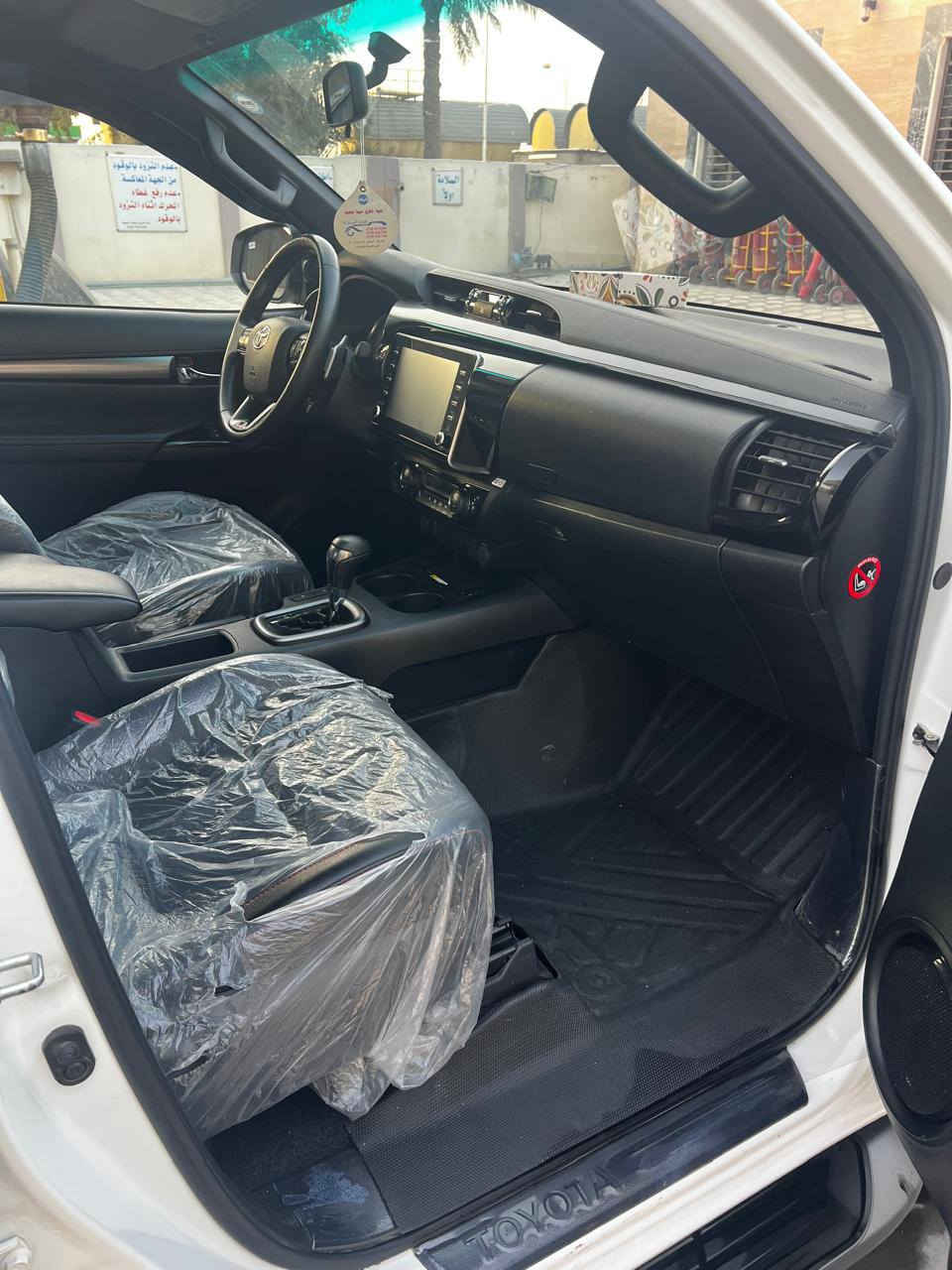 سلام عليكم بيكم تيوتا جي ار موديل2022سياره كفاله عامه من رصعه من صبغ من ضربه ماشيه 37الف حقيقي 
مكان السياره بغداد السعر 425يعني اربع دفاتر و25ورقع رقم***********
