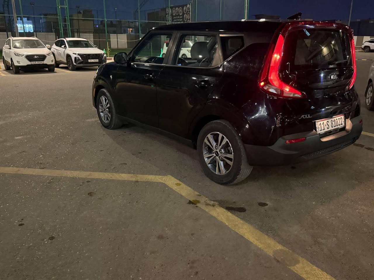 ‏السلام عليكم 
سيارة للبيع 
كيا سول 2020 
اللون أسود
محرك 2000 Dash وارد أمريكي دوش
كير و محرك و تبريد مكفول
مكان السيارة مجمع السلام السكني 
رقم الهاتف  *********** 
توجد صور الحادث في الخاص
 السيارة استعمال بيتي السيارة باسمي 
رقم بغداد بغداد, العراق
