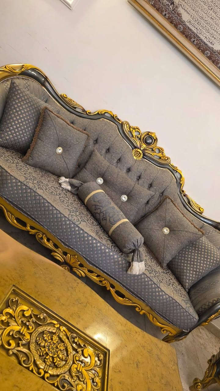 تخم تركي زان اخو الجديد ١٠ مقعد وطبله وسط مليون و٣٠٠ قفل 🔐 
***********
