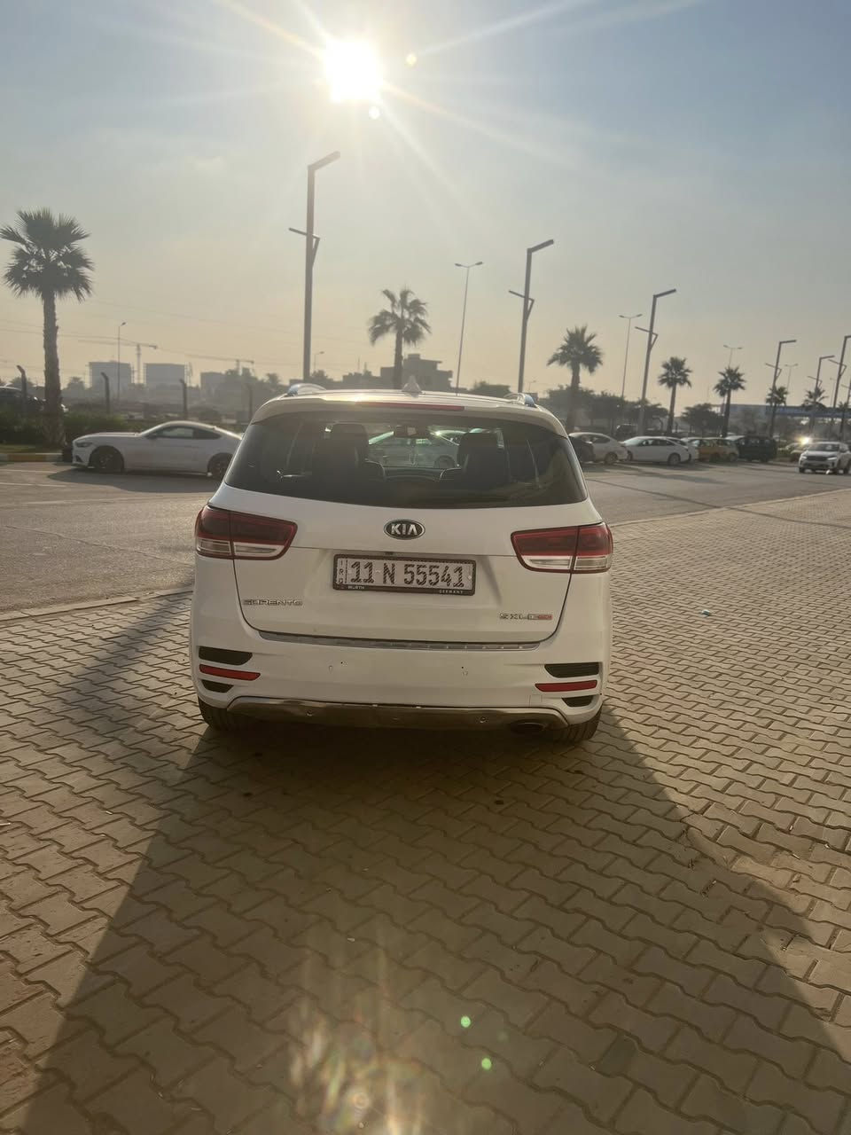 سورنتو 2016 وارد امريكي
4سلندر
فول مواصفات 
بصمه 
بنورامه طكتين 
كشنات تدفئه 
استيرن تدفئه 
كشنات كهرباء 
مانع انزلاق  
4كامرات 
مري قلاب 
خزن ميموري 
تحكمات فول 
جنطه كهرباء 
ترحيب عند القتراب 
وبعد بيها مواصفات 
داخله اكلين 
اهنا صار بيها حادث جاملغ ايمن ونصبغ البنيد وياها والجنطه مصبوغه اثر جراد 
السياره بدون دواخل شاصي لغد ايرباكات كله سليم
مكانها بغداد تحويل ثاني يوم 
وتساب ***********
