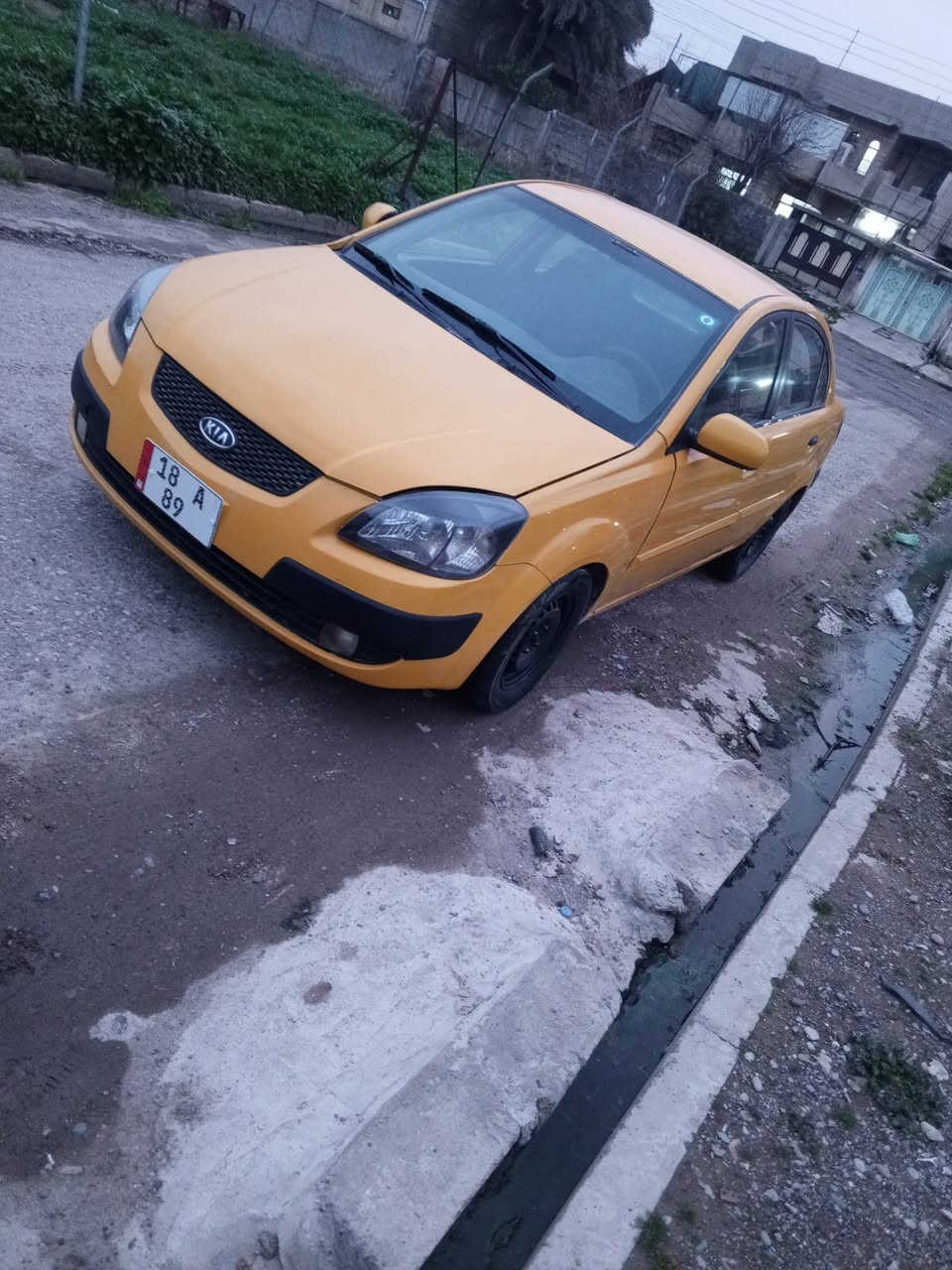 كيا ابريد موديل 2010 اب اسمي رقم وسنويه جديد وهزه رقم بابل مواصفات نص فول السياره بيه دخل بل لغد يعني بيه دخل مكان وحده بس الباقي كفله محرك 14 بي بخار    مؤسسه دخل وخارج نفس الون سعره السياره 77 قفل قفل مكان السياره موصل حي الوحده رقم ***********  ،***********
