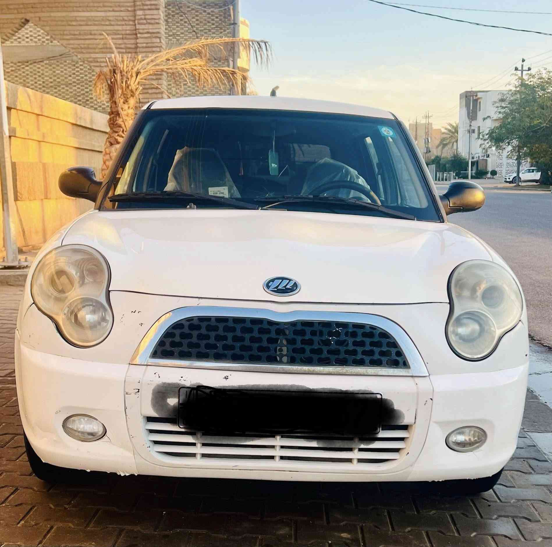 يالله 
ليفان 320
موديل 13
رقم بغداد انكليزي 
كفاله عامه من ضربه وتبديل  
محرك وكير بحاله جيده 
كلج جديد مجموعه كامله 
تبريد ثلج  شغال
حداديه اماميه وخلفيه جديده من دعاميه لدعاميه 
تخم تاير جديد 
ادامه كامله منظومة بانزين 
ادامه كامله منظومة المي 
غرفته جدا نظيفه 
شاشه وسستم صوت جاهزه  
كهربائيات كله شغاله بدون اي جطلات 
 دشبوله ولا كلوب بي شغال كله بلادي 
السعر ٤٧ وبيها مجال بسيط 
مكاني نجف 
***********
