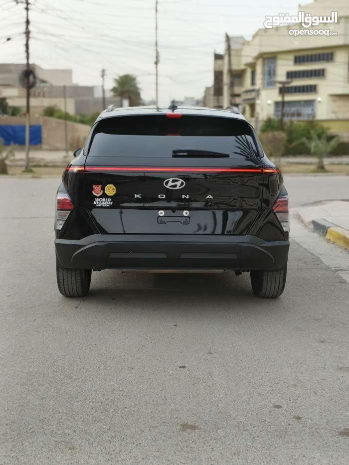 كونا 2025 رقم بغداد ترقيم جديد
بدون ايرباك بدون تبديل ليبل واحد شاصي لغد كفالة 100% 
موصفات sel plus 
بدون شخوط او رصعات او بارد 
سيارة جديدة جداً 
***********
سعر مناسب جداً
