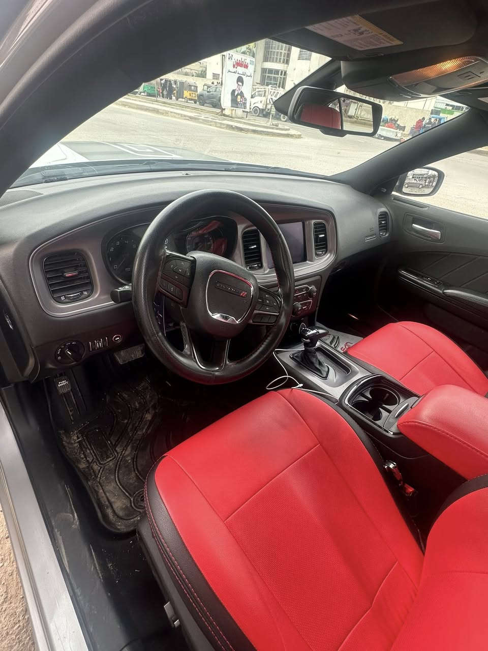 سلام عليكم جارجر 2023فول من عده لفتحه كشنات كهربه مثل ماموضح حادثهه وسستم دشبول مبدل جديدماشيه 61الف سياره جديده كلش ولموشراي لايخابر***********
