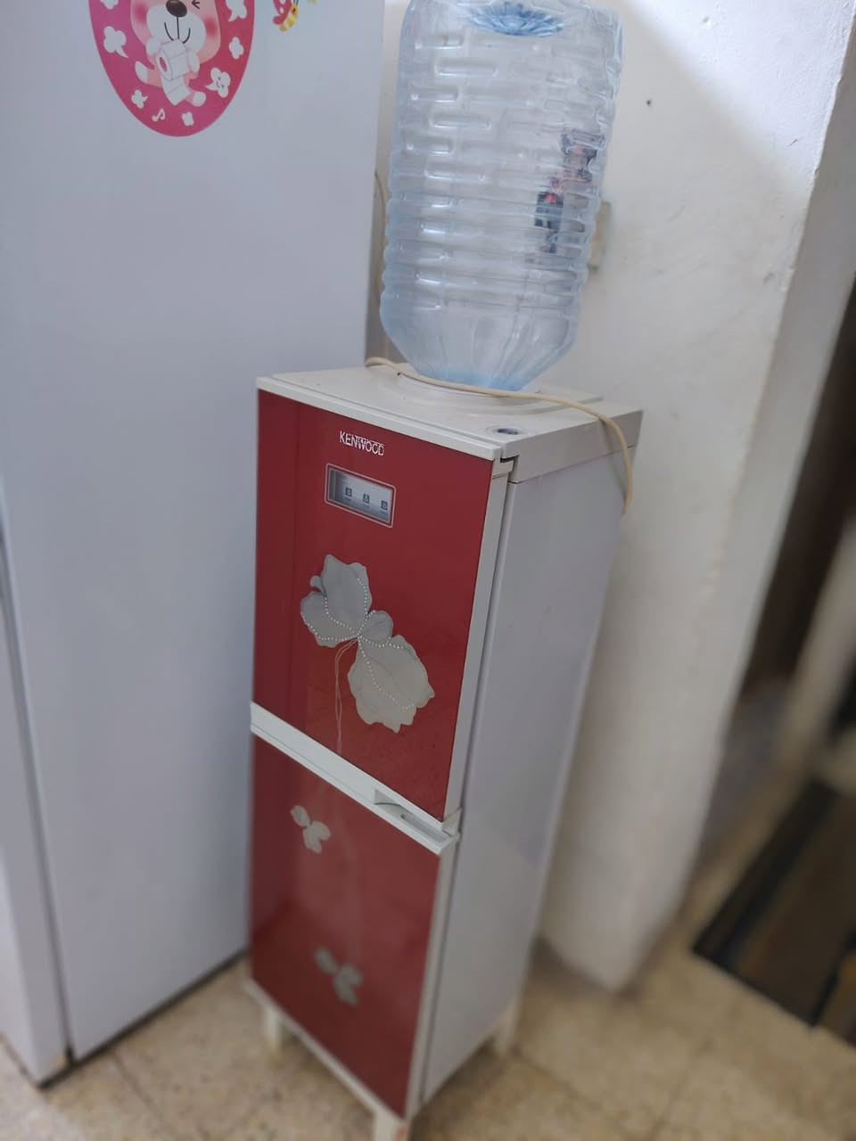 طباخ شغال عله فحص وبراد ماء شغال فقط البارد شراي يراسلهم واتساب *********** العماره
