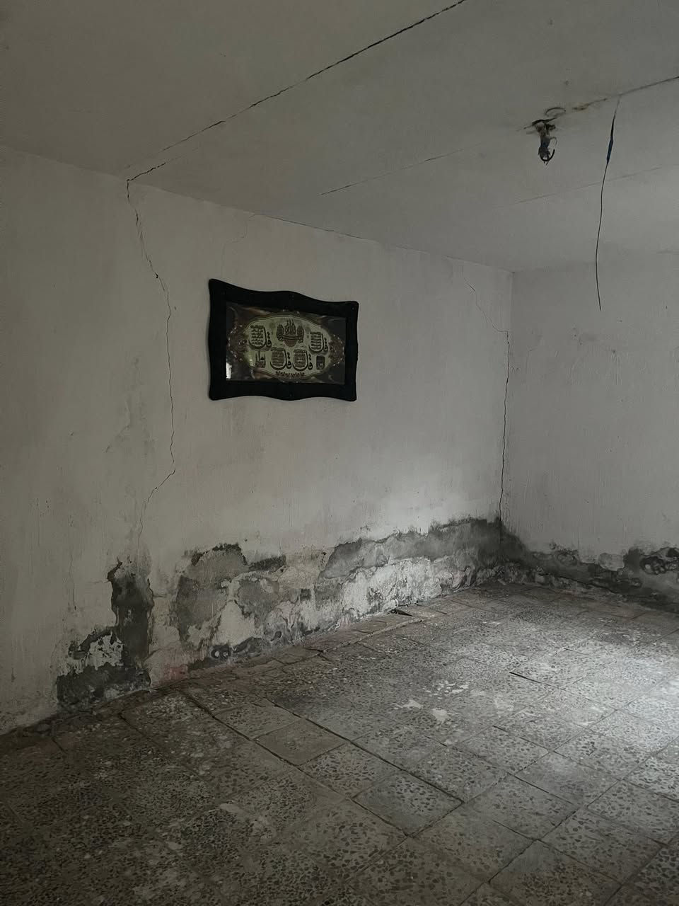 سلام عليكم 
مكتب ( عــقـ🏦ــارات ارض بابل) 
🏫 مشتمل للبيع (تقريبن مساحه 100م)
(اصلاح زراعي) فقط مكاتبه 
يتكون من غرفه نوم وصاله ومطبخ ومجمع صحيات 
💸 السعر (7) وبي مجال 
🌏 عنوان ( شارع 80 طريق نجف/ مقابيل مخبز مهند )
للاستفسار 
***********
