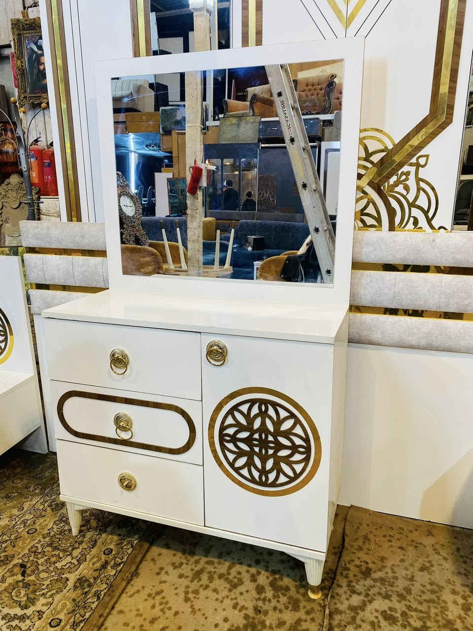 غرفة نوم جديدة مال معرض فقط منصوبه نضافه فول
تتكون من 5 قطع 
سعره 550 الف 
توصيل وشد داخل بغداد مجاناً 

الغرفه فقط منصوبه ما مستخدمه


**إذا كنت صاحب هذا الإعلان وتريد حذفه لأي سبب، رجاءا أرسل رسالة إلى الدعم الفني**