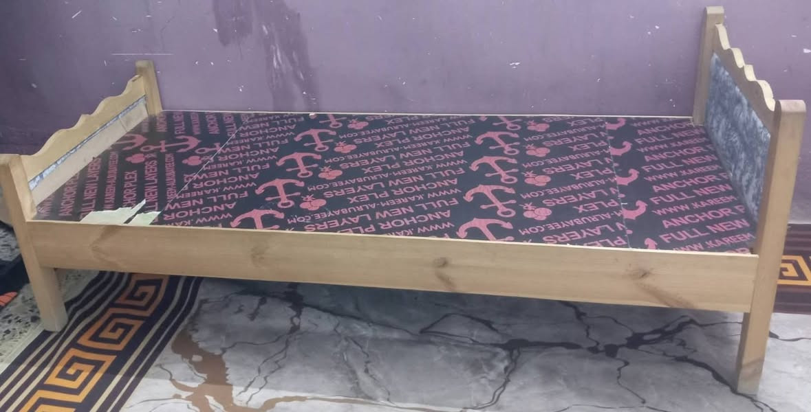 غراض للبيع
بغداد المحمودية 
المكان قرب مستوصف المحمودية مَقابل مستشفى الأسنان الصحي
ثاني محل 
***********
***********
اللهم صل على محمد وال محمد
