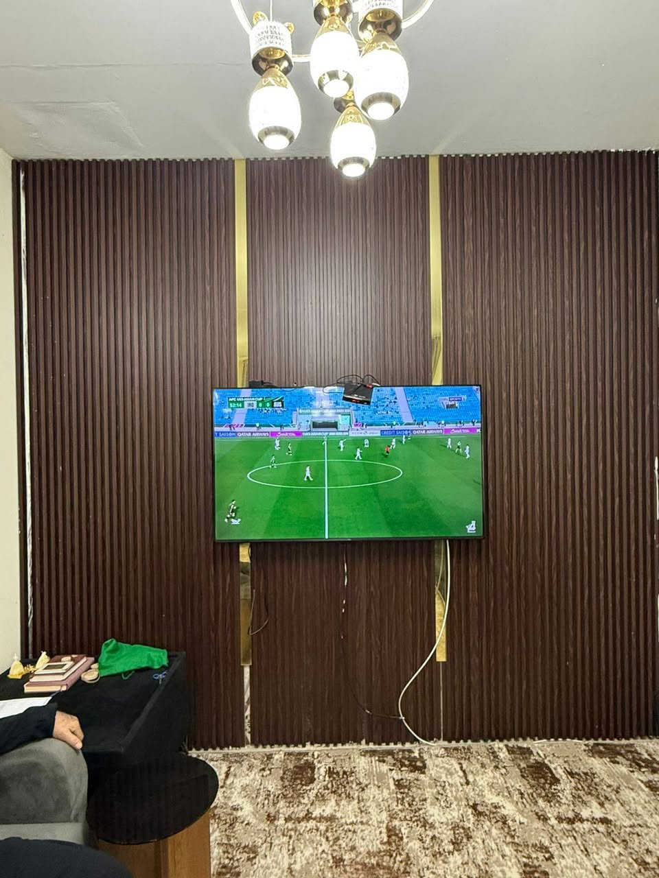 السلام عليكم 
 . شقه ارضيه للبيع ملك صرف . قريب ع شارع الكفاءات بيها اضافة مشتمل . مع الاثاث او بدون حسب الاتفاق  للاستفسار على الرقم ***********
