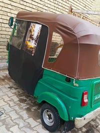 سلام وعليكم تكتك مديل 21 شهر 12 مرقم بغداد بسمي تكتك بيهة ضربه بلغد وب...