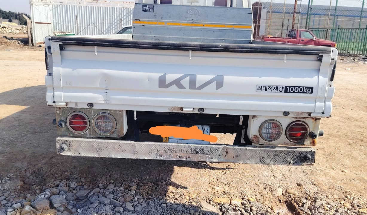 السلام عليكم للبيع او المراوس كيا حمل موديل 2016 رقم مسيان    كفاله عامه    السياره  جاهزه ماناقصها شي   تحويل ثاني يوم  ترهم مراوس او بيع  مكان السياره الفجر السعر 105  الشراي يتصل اوبالخدمه ***********
