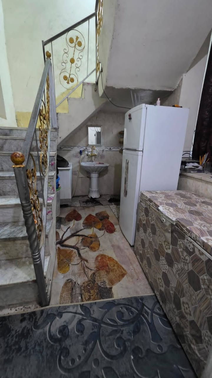 اسلام عليكم بيت طابو زراعي سند 25تحويل مباشر بسم المشتري المساحه 100تتوفر كافت الخدمات ماء كهرباء مولد ذهبي انترنيت ضوئي السعر خاص التصال عله هاذه الرقم ***********
