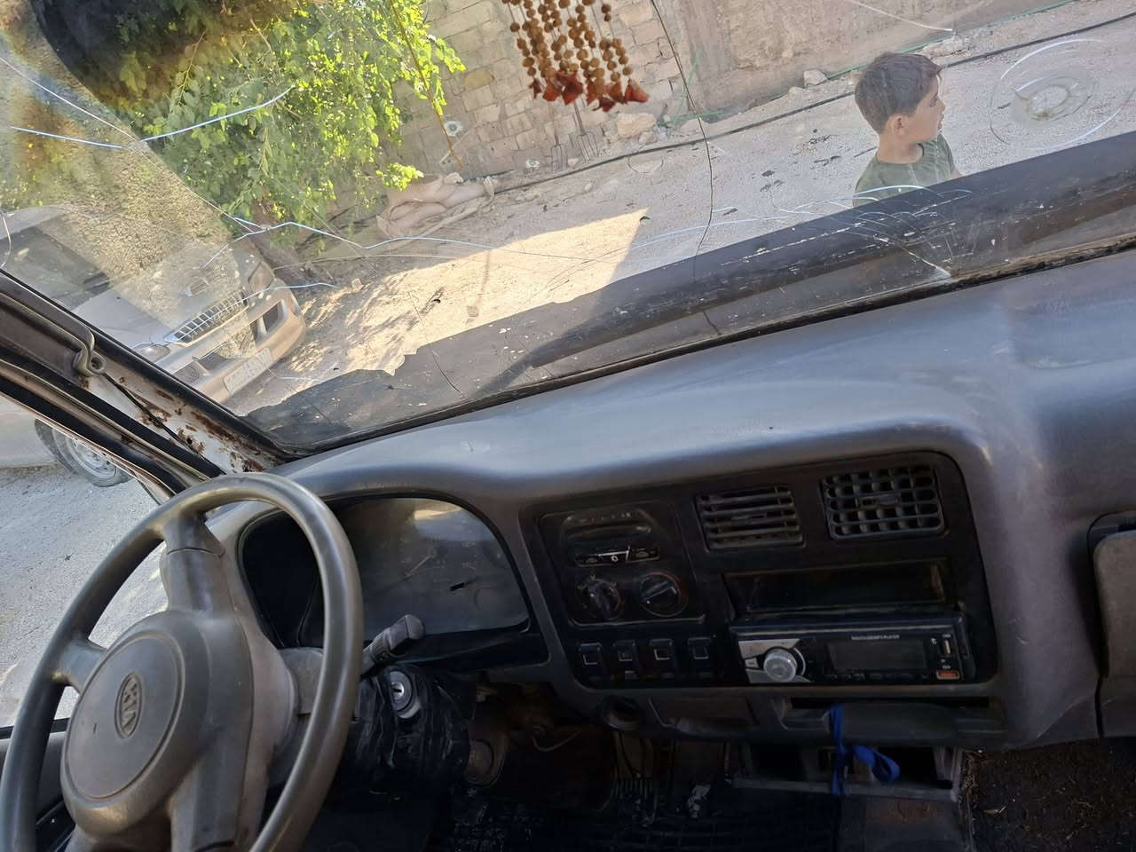 لبيع كيا شمعات نضيف شاصى فيو شعرة كهرباء كلو شغال دوزان نضيف سيارة جاهزة ل شغل سعرها 3800فيها بيزار تواصل مع مكتب روج هلات في كوباني 
0997192551
0988***********67486


**إذا كنت صاحب هذا الإعلان وتريد حذفه لأي سبب، رجاءا أرسل رسالة إلى الدعم الفني**