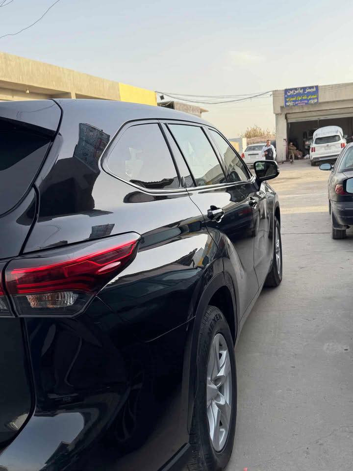 سلام عليكم هايلندر موديل 2021وارد امريكي رقم الأنبار للبيع مكان السياره الرمادي اي استفسار اتصال على الرقم ***********
