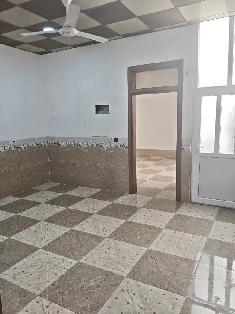 بيت للأيجار فول سيراميك سقف ثانوي. كركوك الفيلق قرب جامع السلام ***********
*********** كركوك, العراق
