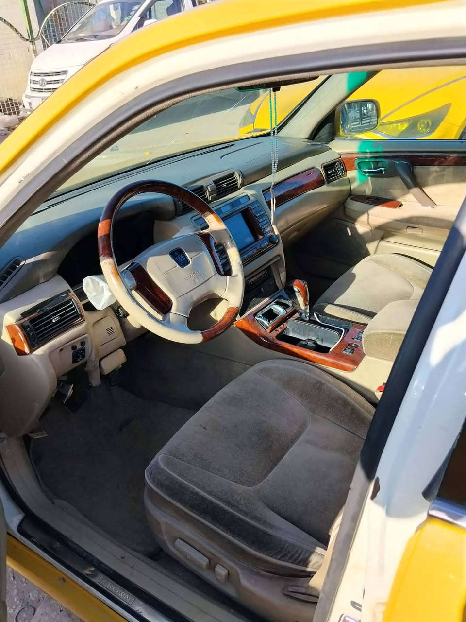 سلام عليكم ملكه رقم الماني صلاح الدين كفاله من الكص سنويه لي 27 تريد مداور تريد وكاله مكينه فيفيتي جاهزه سياره سعره 90 وبيه مجال وءا اكو مراوس اوبتيمه سوناته حسب القناعه***********
