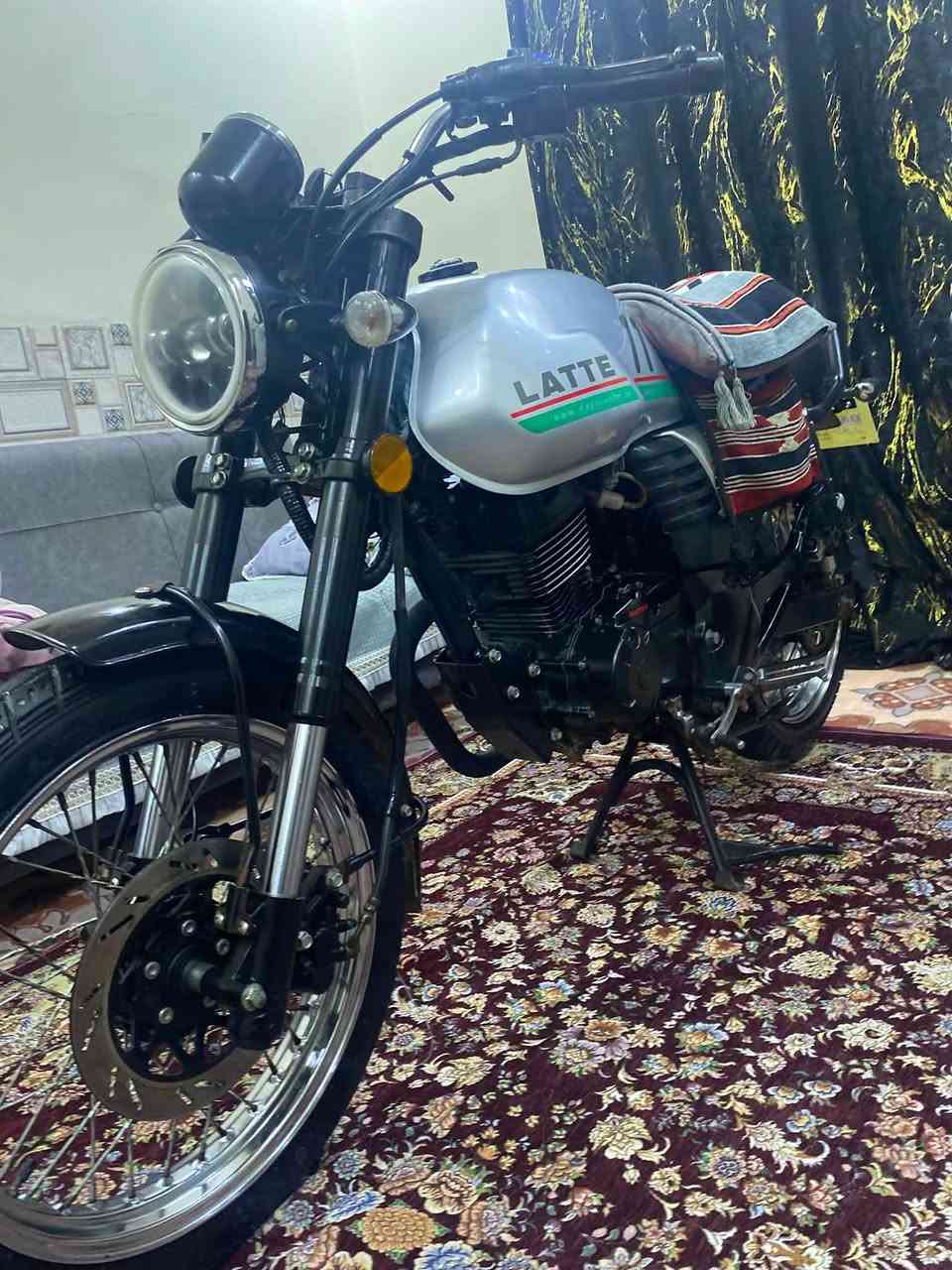 ‏سلام عليكم ورحمة الله وبركاته دراجة لايت موديل 20 الاستفسار على هذا الرقم أو على الخاص اكثر شي على الرقم تتواجد السعر 1,000,550 
￼ طلع الوالد كربلاء شارع أبو طالب الاستفسار على هذا الرقم أوراق وصولي دراجة فول أي نقص ما بيها  ***********￼￼
