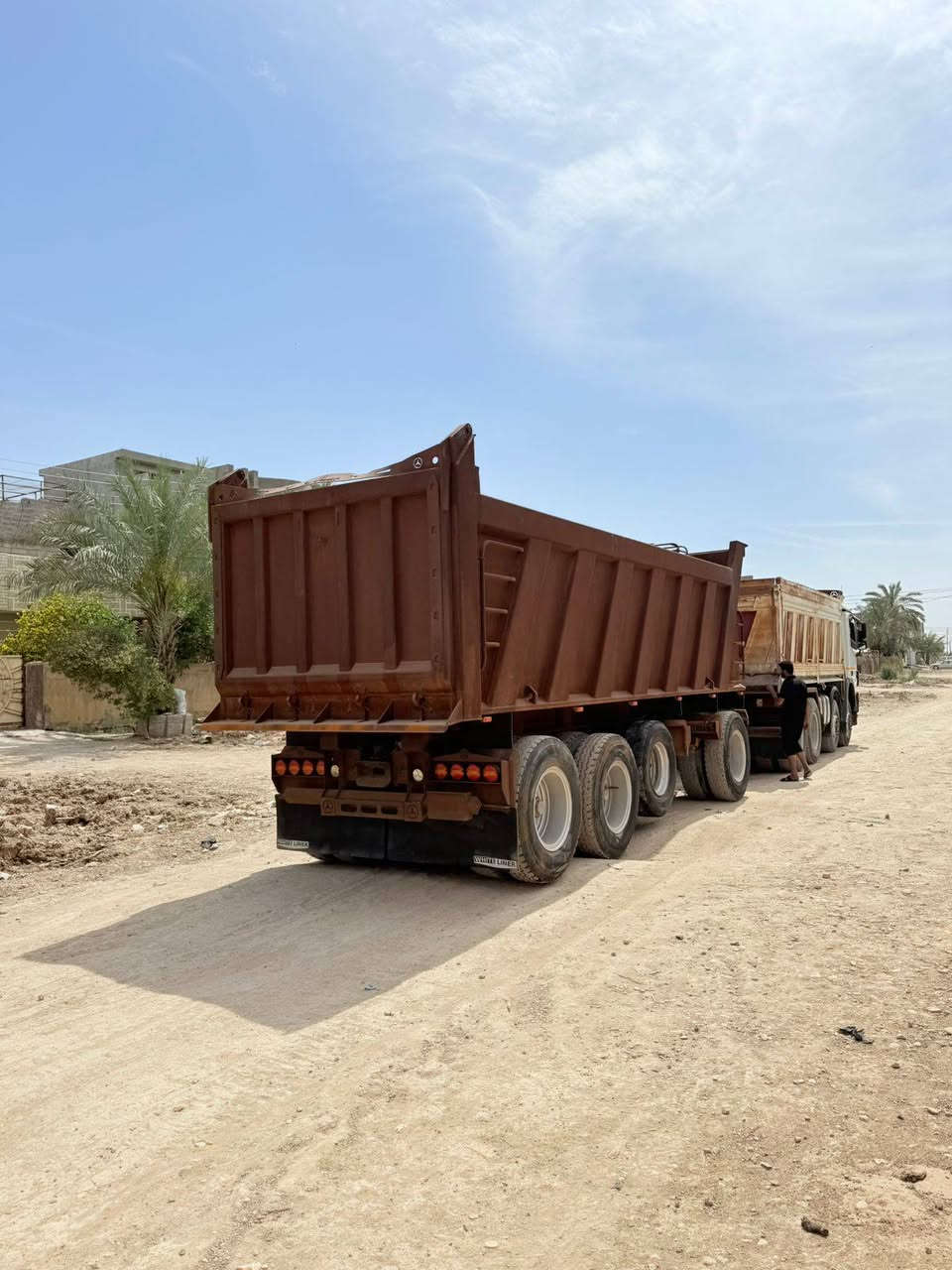 سلام عليكم مقطورة للبيع حدادة عباس ناموس 23 شقل جديد شقل درجة اولة زيرو ما مشتقلة شي قليل مكفولة كفالة عامة دناكير 16 شاصي 16   *********** ,,***********
