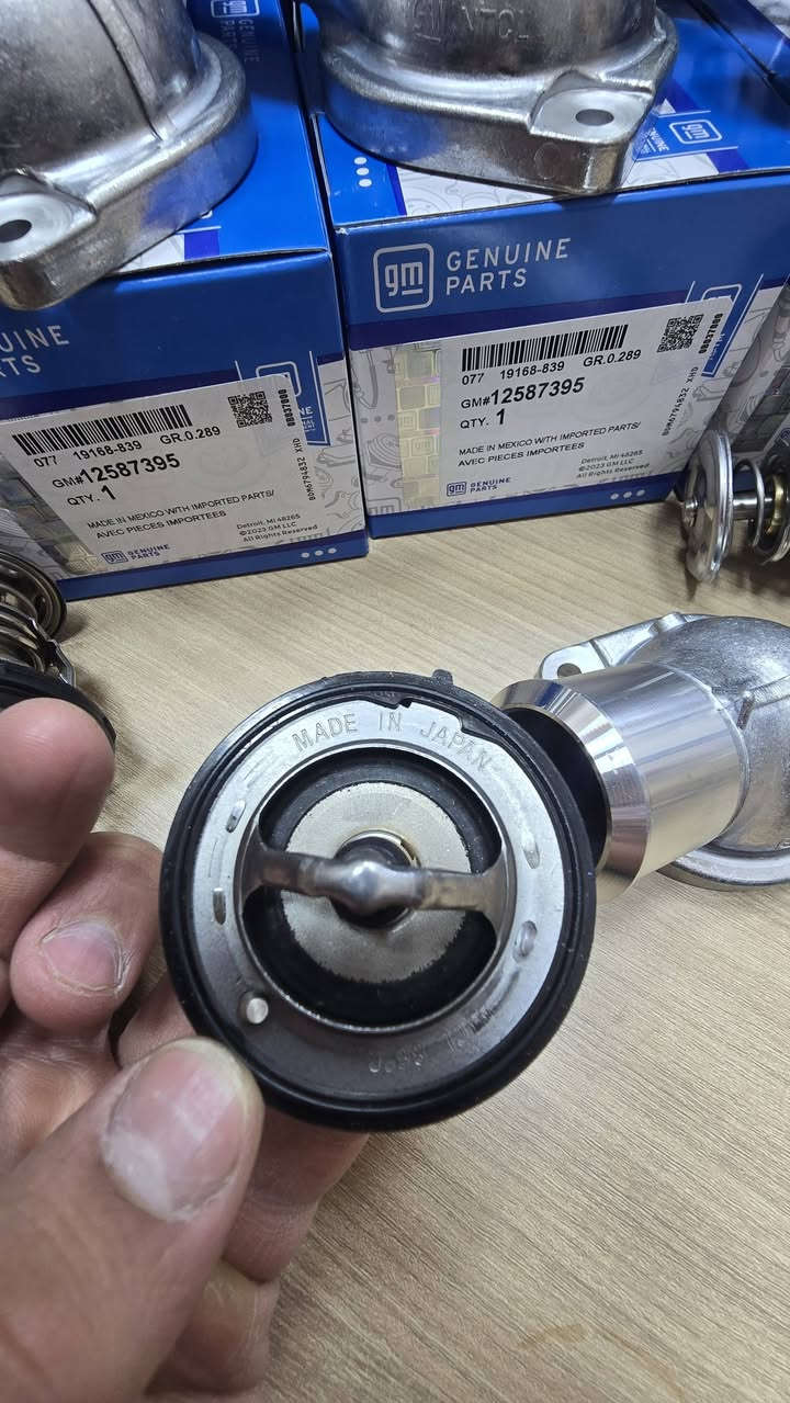 ادوات احتياطية اصلي شركة و كوبي اعلى جودة  
تعلن شركة الجود للتجارة العامة عن توفر الادوات الاحتياطية لسييارات السلفرادو و السييرا للموديلات الحديثة ٢٠١٩ و الى ٢٠٢٦ و سيارات التاهو و ااكاديلاك و اليوكن من ٢٠١٥ و الى ٢٠٢٦.
مثل ادوات الصدر و المحرك و الحساسات و الكهربائيات. 
و توفر لموديل ٢٠٠٢-٢٠٠٧ العسكري .
لتفاصيل اكثر تواصلوا معنا عبر الواتساب 
*********** 
او زورونا في بغداد ساحة الطيران منتصف الشارع.
