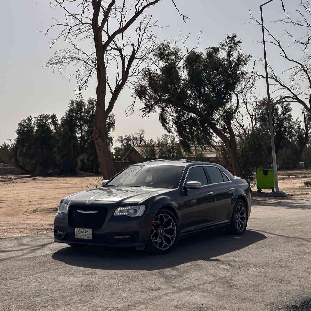 سلام عليكم
كلايسر اوباما V8 5700 2018 هيمي  ستوك للأخير حتى حجر بيئة بعده دواخل بلاتينيوم رقم بصرة باسمي 
حادثها جاملغ الأمامي مبدل جهة الأيمن فقط  
ماشية 179 الف km 
استخدام بيت 
مواصفات 
فتحه سقف بانوراما
* جناح خلفي
* ويل قياس 20 
* مصابيح أمامية زنون 
* كشافات الضباب زنون .
كشنات كهرباء 
* مقاعد أمامية تبريد وتدفئة .
* ⁠خلفية تدفئة 
دوس بانزين وكهرباء
* تشغيل عن بعد .
* ستيرن كهربائي .
* تدفئة ستيرن .
* محدد سرعة .
* شاشة كار بلي 
* كاميرا خلفية .
* مرايا متحسسة للاضاءة العالية .⁠
* ⁠دواخل صاج 
كشنات جلد 
ب215 وبيها مجال 
تواصل ***********
مكان سيارة بصرة
