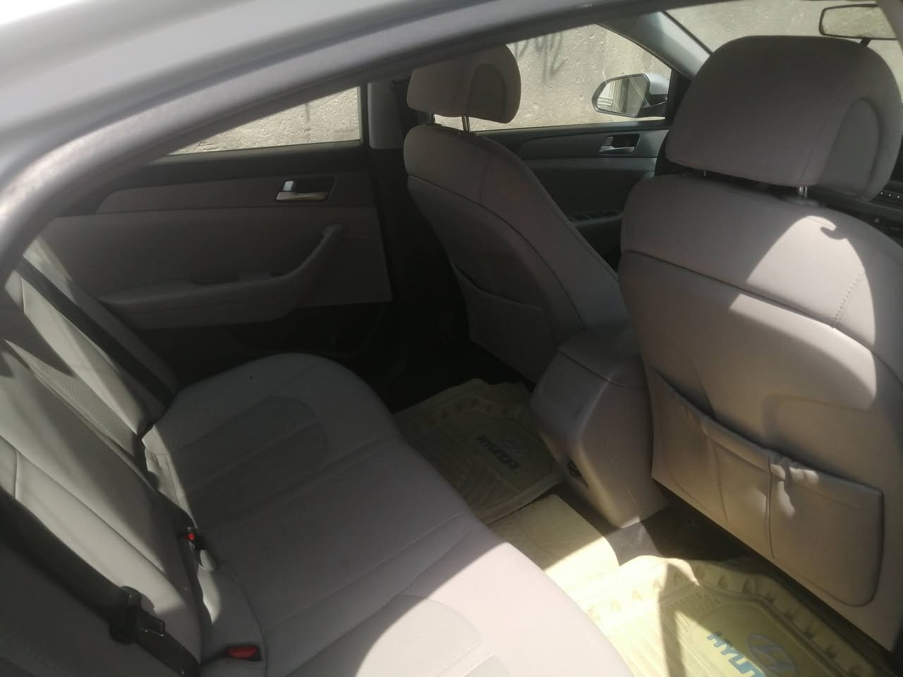 للبيع فقط
سوناتا مديل 15

وارد أمريكي GDI 2400

مكينه كير مامفتوحات بلاد ع وضع الشركة 

مكفولة من ضربه والتبديل والصبغ بيه تبديل داعميه خلفيه

تخم تاير حداديه باتر كله جديد شرط

تبريد تدفئه كهربائياته كله شغاله ع وشع الشركه

رقم نجف بأسمي عنواني الرميثة رقم الهاتف ***********
