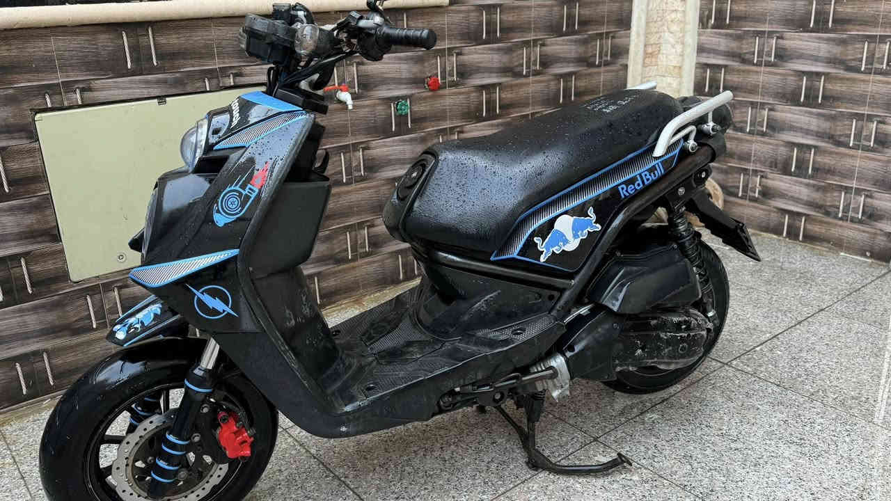 دراجه سكنس جبلي
صارلها شهر طلعتها من الحاويه 🛵
دراجه جاهزه برغي ما مفتوح بيها 📦
الاگزوز بلاد رياضي بدون فصله يعني دبابه💪🏻
كلچات رياضي بلاد الخلفي والأمامي  ㊗️
الكفرات الأصلي مالتها ونضيفات صورها موجوده بس غلفتها فابلون اصلي لحسب الرغبه وحماية الكفرات 
الدراجه ما شايفه البانزين العادي كله محسن 
ودهن موتول الأصلي 
السعر / مليون و 550 الف 
رقم الهاتف / ***********
