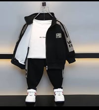 موديل ٢٠٢٦ • طقم ولادي ٣ قطع • مقاسات ١-٥ سنة