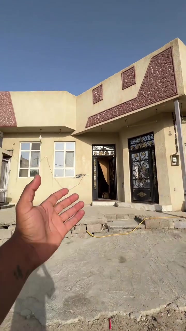 دار سكن البيع طابو زراعي عراقي المساحه 250 متر
يحتوي على استقبال مطبخ صاله غرف منام عدد ٢ 
صحيات داخليه و خارجيه كراج 
الاستفسار 
***********
سجاد المنصوري

