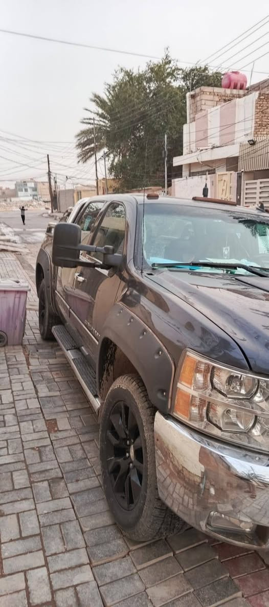 سلام عليكم
سلفادور للبيع موديل 2011
رقم اربيل دولي بسمته امداور ثاني يوم
مكينه كير مكفولات
تخم تأثير كهربائي مكفولات
شراي يخابر 
مكاني كربلاء 
سعر163 وبيهه مجال
***********
