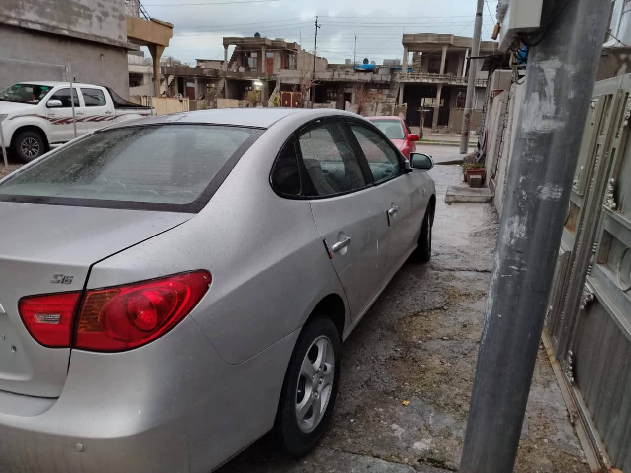 ئاڤانتی 2007  بڕاوە  تەبرید لەمس کوشن هیتەر فولە بێ سڵایت بەشەرتی کەڤەرو سەقف ژەنگ بێ تەقەو ڕەقە بێ جاڵو شوخت 
شوێن شارەزوور .
ژمارەی خاوەنی،
***********   ***********
