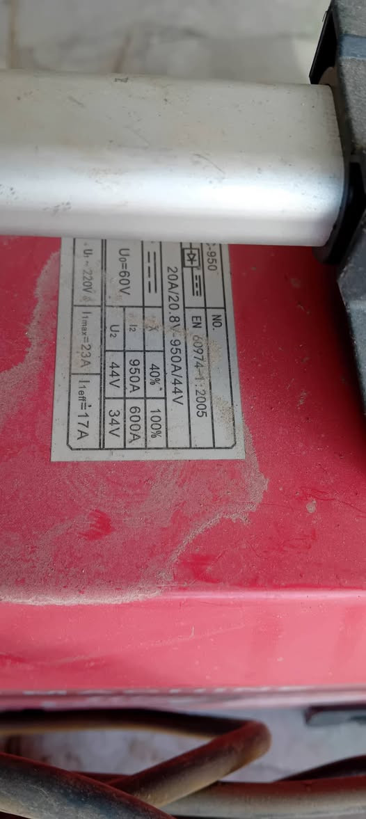 ماكنة لحيم + كوسره صغيره+ كامرات مراقبه للبيع استفسار اتصل على
***********
