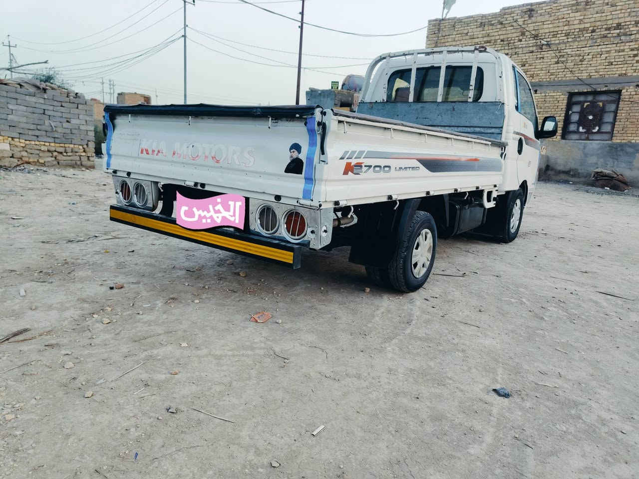 سيارة للبيع كيه بنكو حمل موديل 2017 سنويه مجدده لل 2029
سعر 105 بيه مجال بصيط رقم بصره تحويل مباشر 
مكفوله كفاله عامه شرط فحص من صبق والضربه والتبديل والخياس 
مكينة 2700  مكينة وكير واكسن مكفولات شرط 
حداديه جديده تخم تايرات قبل سبوعين شادينه 
كهربائيات كله شقاله مشروع وطني سنويه مجدده لل 2029
العنوان الناصرية اكثر ستفسار تصل 
***********
