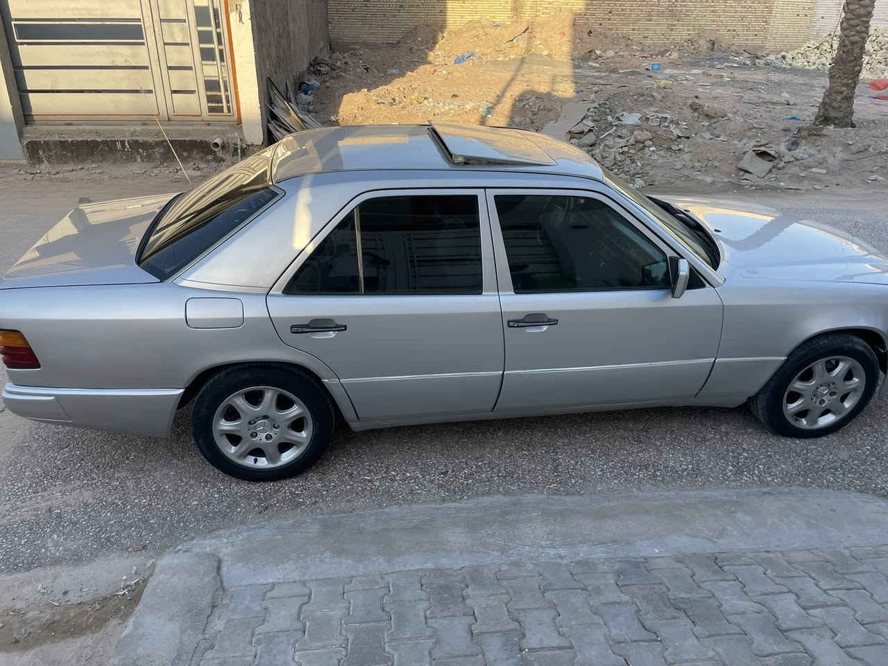 مارسدس 1990 مكاني نجف الاشرف رقم مثنى دولي فقط التبريد مايشتغل السعر (75) ***********
