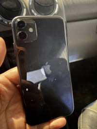 ايفون ١١ • ذاكرة ١٢٨ • بطارية ٧٩%