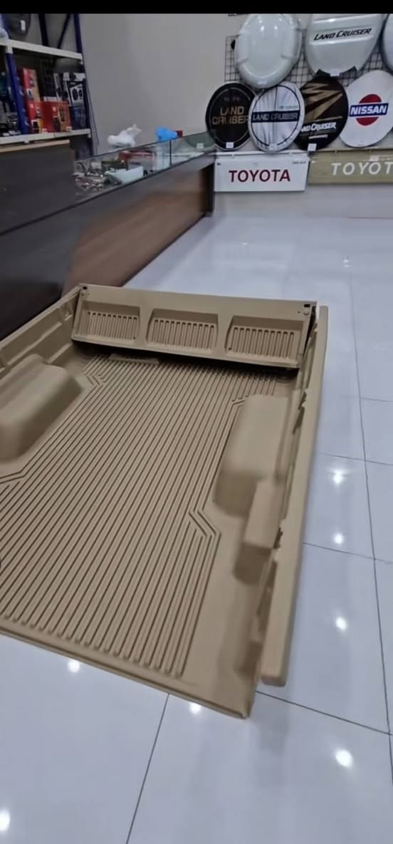 السبام عليكم تركيب ..كفرات الهايلوكس اللون الأسود وبيجي ..الاستفسار وطساب ماسنجر ***********

