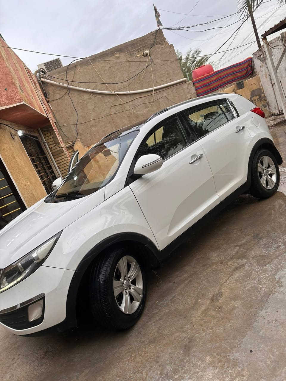 سلام عليكم 
سبورتج خليجي 2011 شكل12 
محرك 2000دوش مكفول لا تنقيص ولا تبخير
بانوراما 
مري شفط
لايت زنون
تبريد منظومه جديده خير من الله 
تخم تايرات جدد
سياره بيه صبغ باب الخلفي وره السايق ربع منه 
والجامع بارد ورش بدون معجون
كما مؤشر عليه بلصوره
رقم بغداد باسمي تحويل ثاني يوم
السعر /137ورقه وبيه مجال
مكاني /بغداد الحسينية/الراشديه/قرب مستشفى حمادي شهاب 
***********
بيه واتساب
***********
