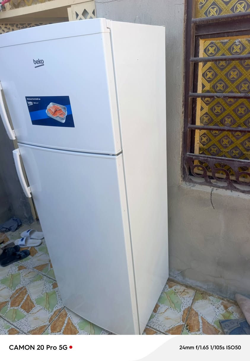 ثلاجه طول 165 يطلع جديده ثلاجه عل شرط ستعمال شهر فقط سعره 250بيه مجال لشراي مكان نجف شارع مطار جديد


**إذا كنت صاحب هذا الإعلان وتريد حذفه لأي سبب، رجاءا أرسل رسالة إلى الدعم الفني**