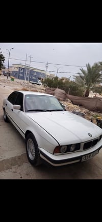 للبيع بي أم السعر 50 محرك 2800 حجم السياره 525 كير اوتو  مكينته خير من...