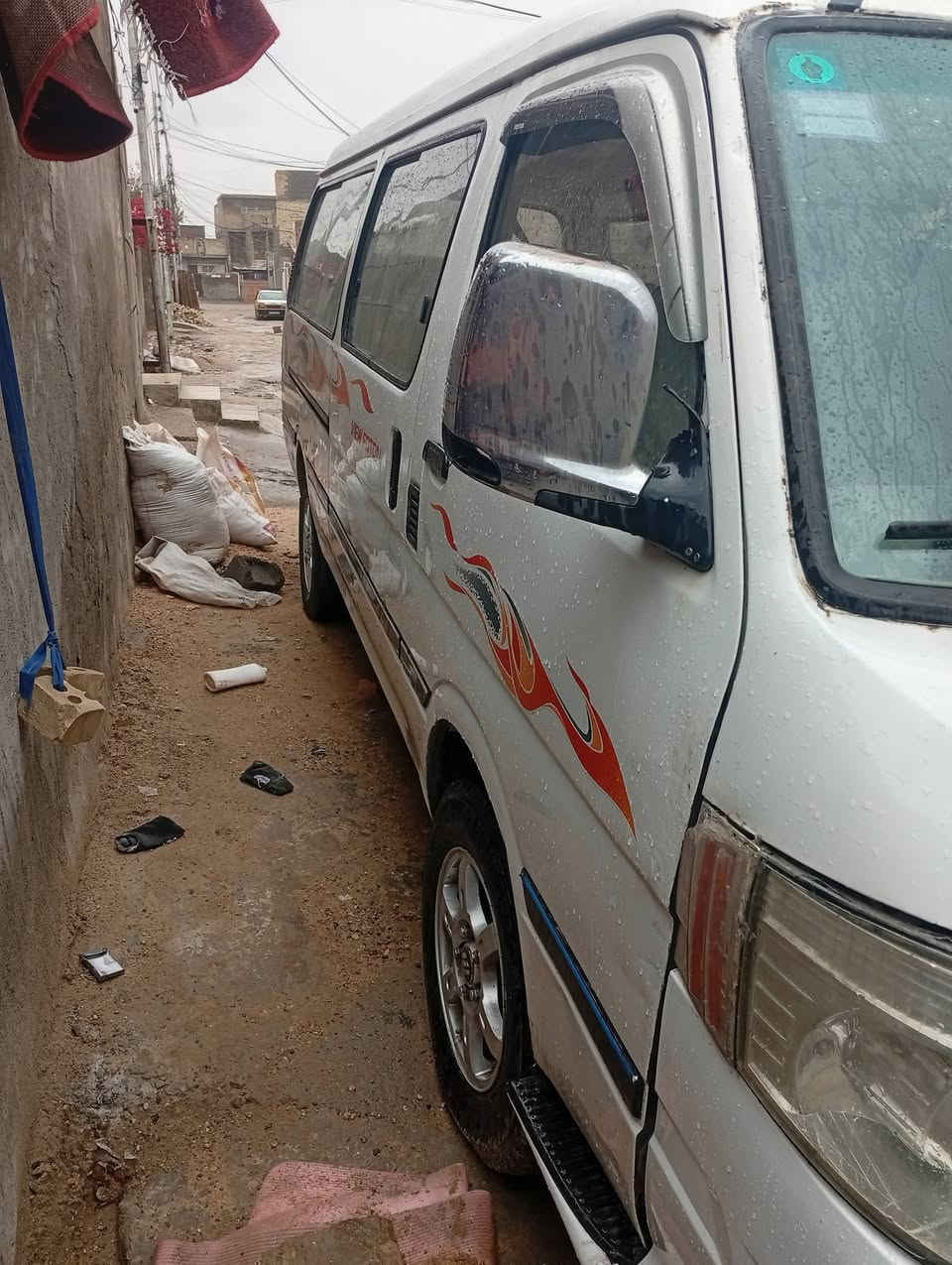 سلام عليكم من رخصت لادمن كيا فتون مديل 2014 سياره كلشي مابيه لاضربه ولاصبغ خير من الله سياره مكينته بلادية الصفره رقم انكليزي بغداد بسمي السعر 88 /مكاني حي نصر /‏‪0775 156 4965‬‏
